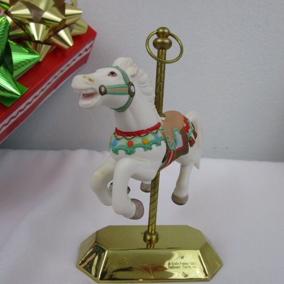 Hallmark 1993 Christmas Ornament Tobin Farley Carousel 2nd in Series with Stand - Picture 5 of 14
